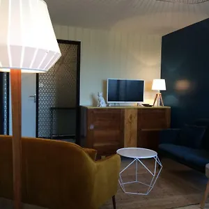 Le 82 , Avignon France